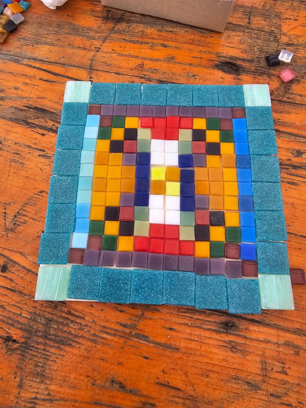 Auf dem Festiwaeldchen entstandenes Mosaik